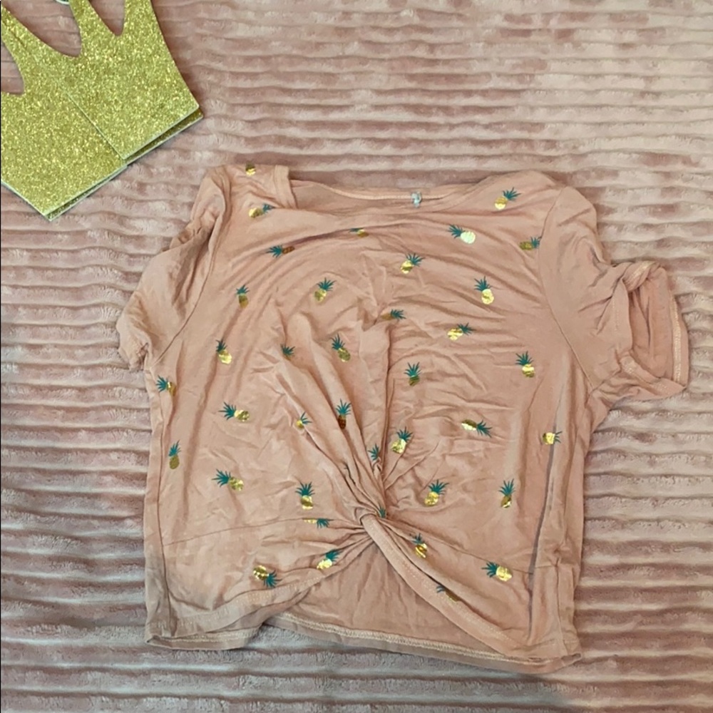 Pineapple top